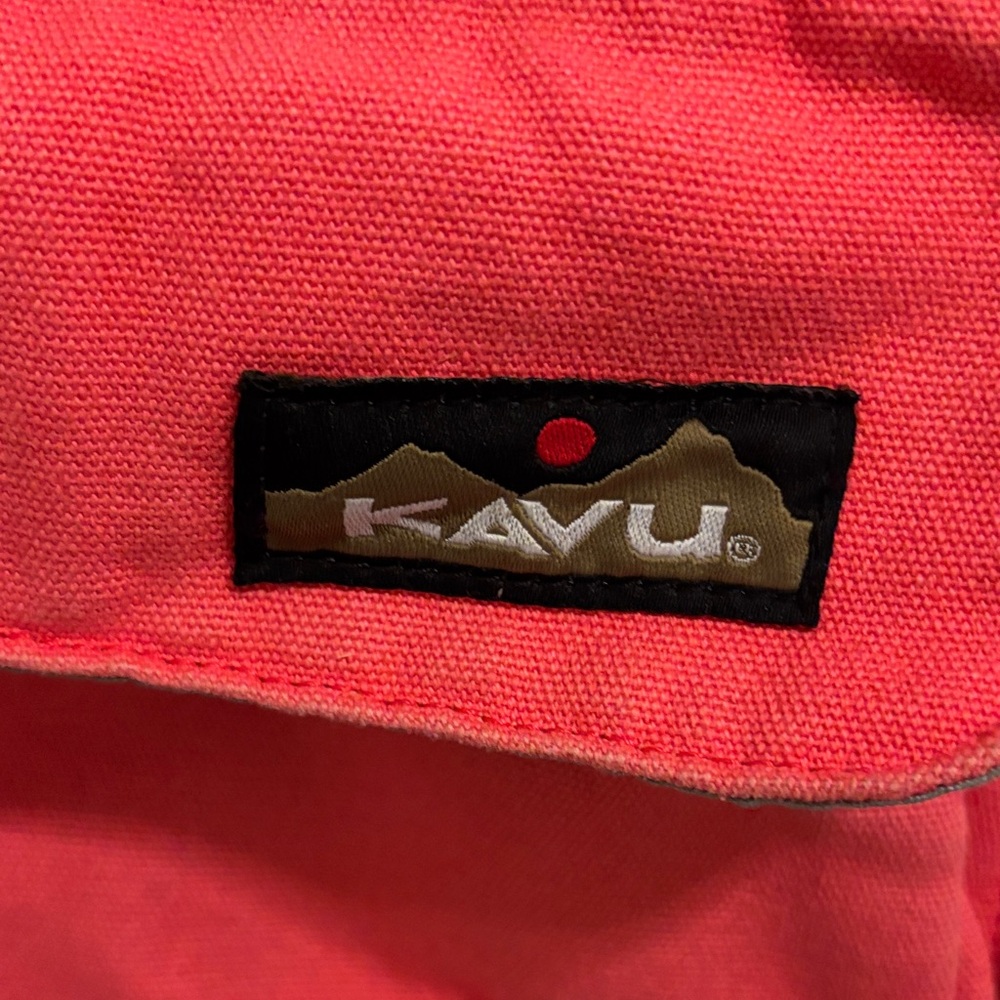 Kavu Light Red Crossbody Sling Bag - Picture 2 of 7